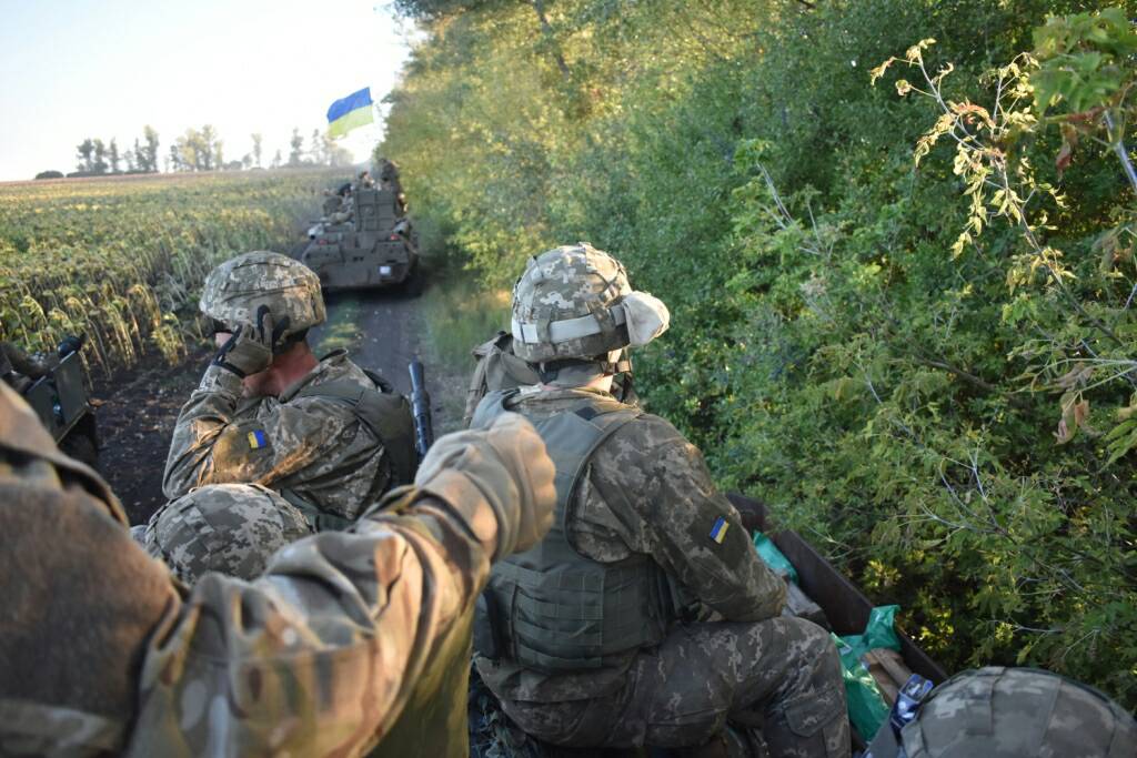Видео передовой донбасс сегодня. Украинский спецназ. Вооруженные формирования Украины.